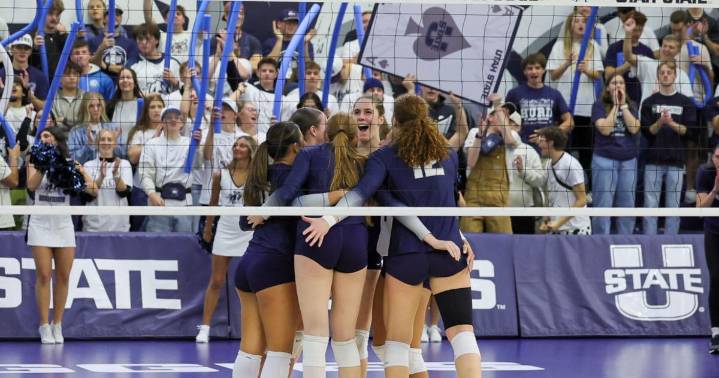 Volleyball extends winning streak to 14 with 3-1 win over Colorado State