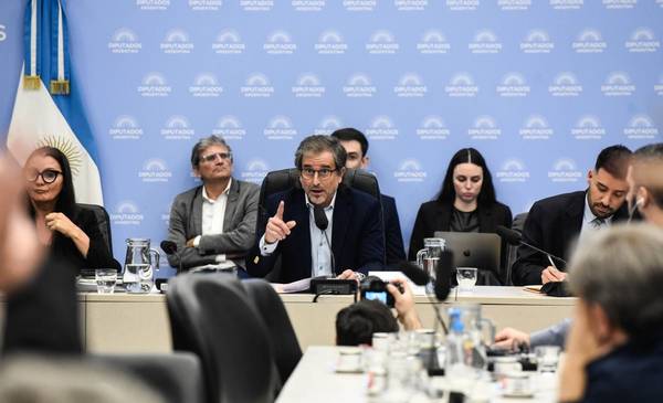 LLA quiere evitar un dictamen opositor del Presupuesto 2026 antes de diciembre