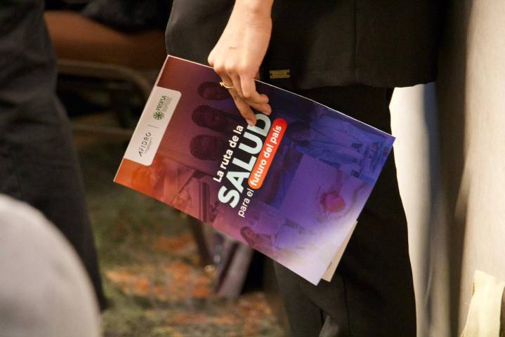 Sector farmacéutico plantea tres propuestas de fondo para enfrentar crisis en el sistema de salud