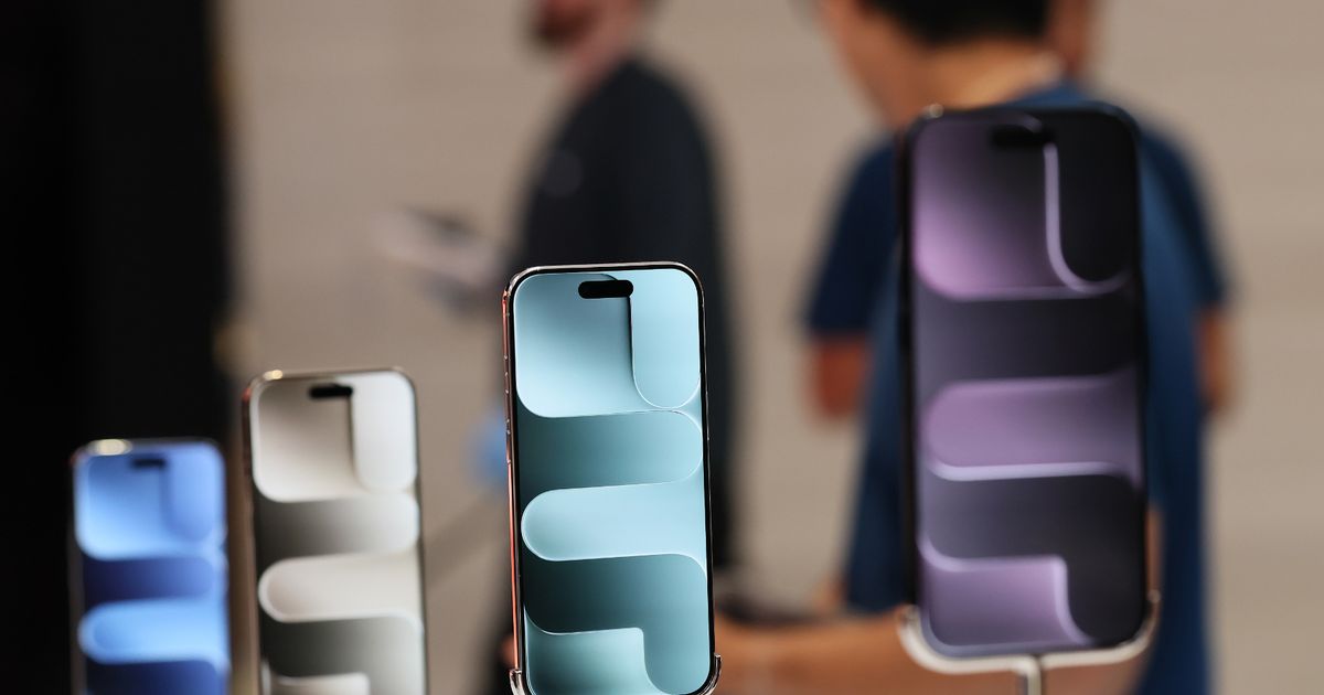 Apple Black Friday 2025: The 5 best deals on MacBook, iPhone and iPads so far