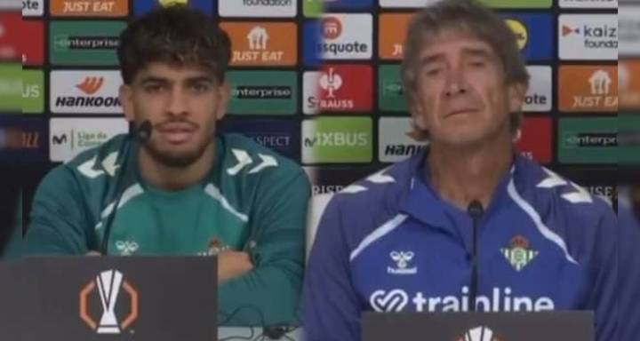 Jugador del Betis revela que Pellegrini pidió que no se fuera y el DT le lanza una broma