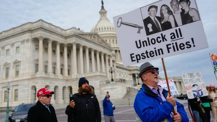 El Senado aprobó la medida para forzar publicación de los archivos de Epstein, pasa a la firma de Trump