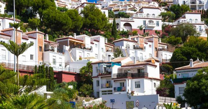 Brit tourist dies on holiday in Spanish hotspot while out cycling with pals