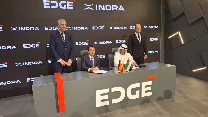 Indra firma una alianza con la emiratí Edge para fabricar drones 'kamikaze' en España