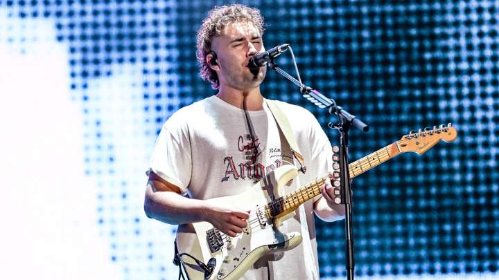 Sam Fender donates Mercury Prize winnings to charity