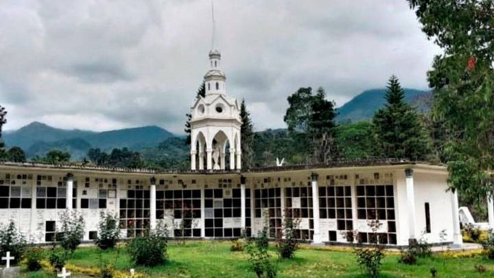 En el cementerio de Jardín, Antioquia, buscan por primera vez restos de personas desaparecidas por el conflicto