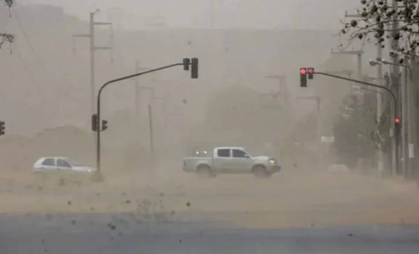 Alerta roja por vientos de hasta 150 km/h en la Patagonia: piden que la gente no salga de sus casas