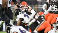 Browns LB Carson Schwesinger is a heavy favorite to win Defensive Rookie of the Year