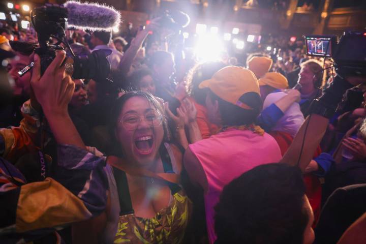 La izquierda celebra la victoria de Mamdani en Nueva York entre gritos por Palestina