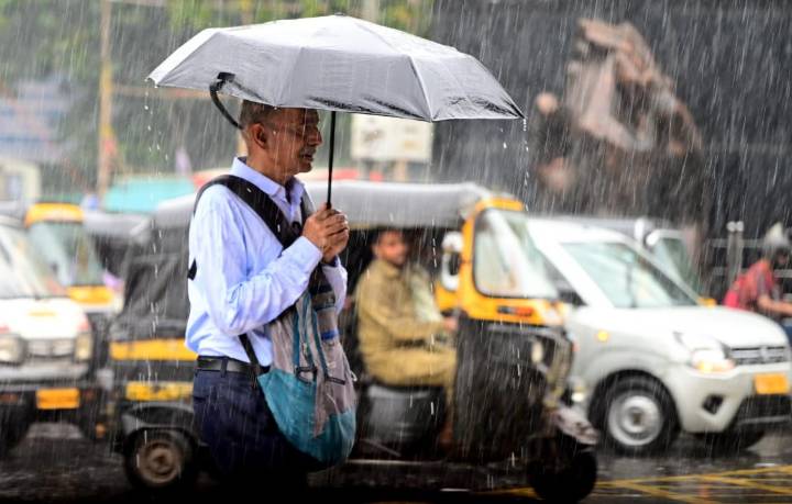 Mumbai weather update: City to see light to moderate rain, partly cloudy skies