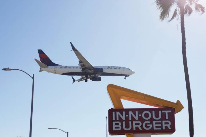 Principales aerolíneas de EEUU cancelarán cerca de 700 vuelos por cierre de Gobierno