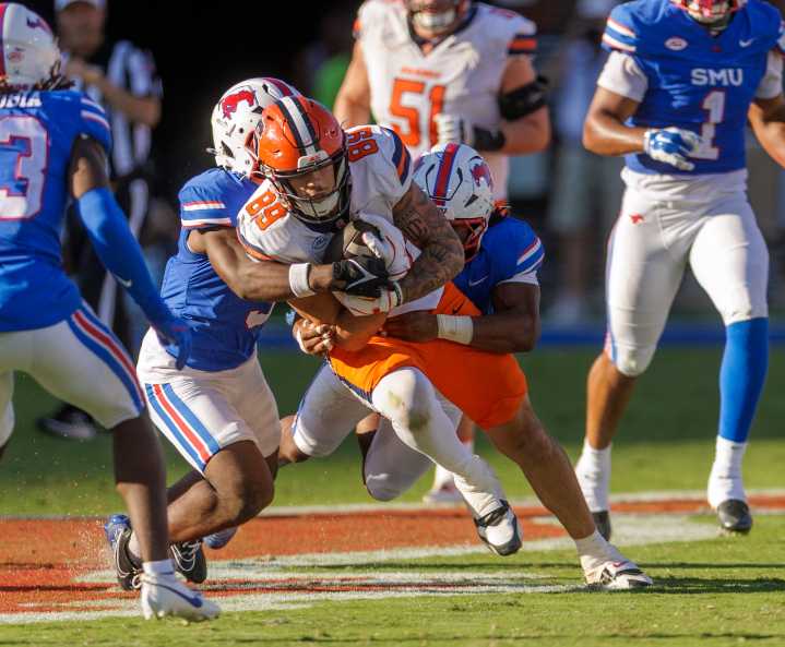 Villari reflects on 4 years with Syracuse football: ‘That's why I chose to play here’