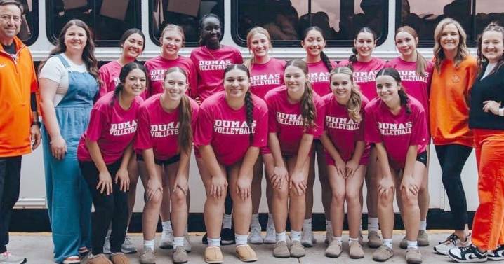 Demonettes push Andrews to the brink in bi