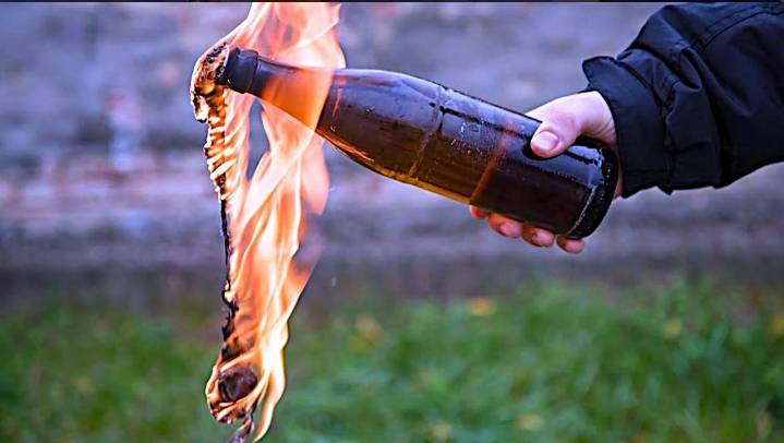 Ataque con bomba incendiaria causa alarma en el barrio Huayco de Tarapoto