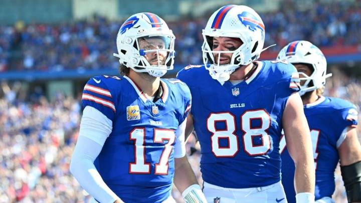 Week 9 NFL betting guide, odds, picks predictions, props, DFS lineups and fantasy football rankings