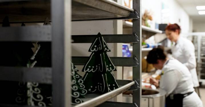 Denver7 goes inside the magic of the Gaylord Rockies' "Gingerbread Mountain Cabin"