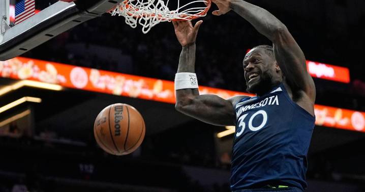 Randle has 32 points and the Timberwolves hold off the Wizards 120
