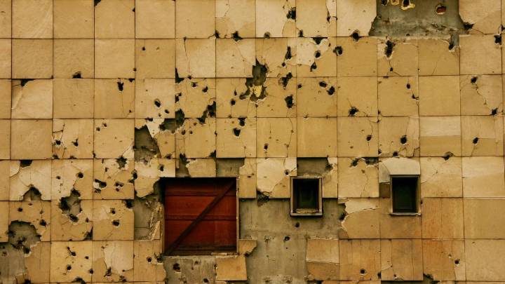 Anatomía psicológica de los cazadores de Sarajevo: el perfil inquietante de quien mata por placer