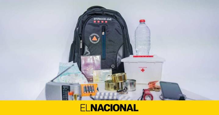 Las 10 cosas que debes tener en el kit de supervivencia básica: Protección Civil hace la lista imprescindible