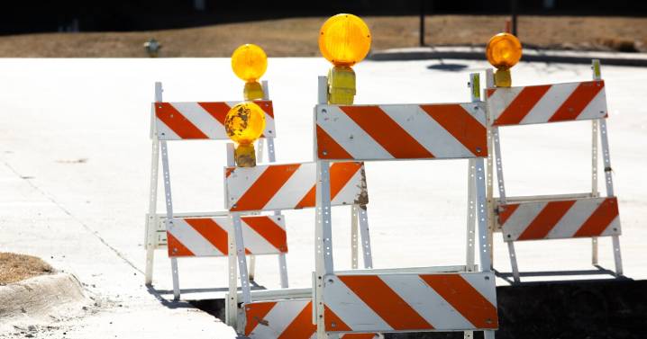 Crews plan to reopen New Circle Road on and off ramps at Leestown Road Sunday night