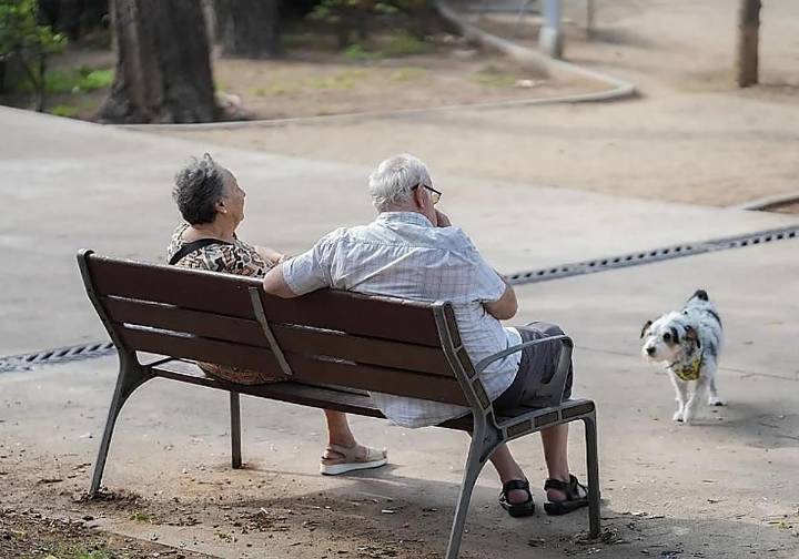 La pensiones subirán un 2,7% en 2026, una media de 43 euros al mes en Gipuzkoa