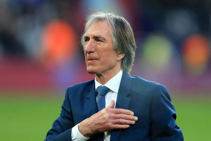 West Ham to pay tribute to Billy Bonds before Liverpool clash following his death