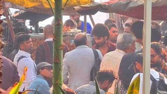 Exclusive| Shahid Kapoor shoots in Gurugram mall for Cocktail 2 despite poor AQI