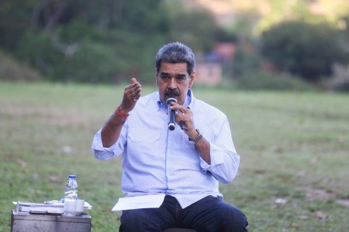 Ejecutivo: La paz de Venezuela no puede depender de lo que escriban, declaren o digan los gringos supremacistas 6 de noviembre de 2025 | País "Venezuela tiene bastantes cojones y ovarios", enfatizó el