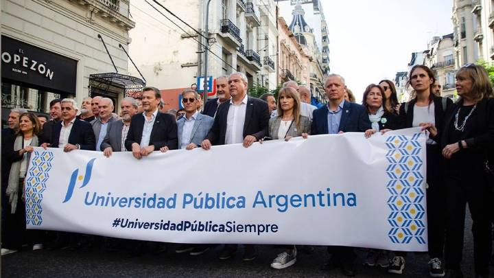 Universidades realizan desde este miércoles un paro de tres días