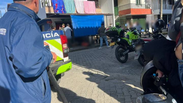 MASACRE EN EL CARMEN DE VIBORAL! Asesinan a tres personas en establecimiento comercial: identifican una de las víctimas