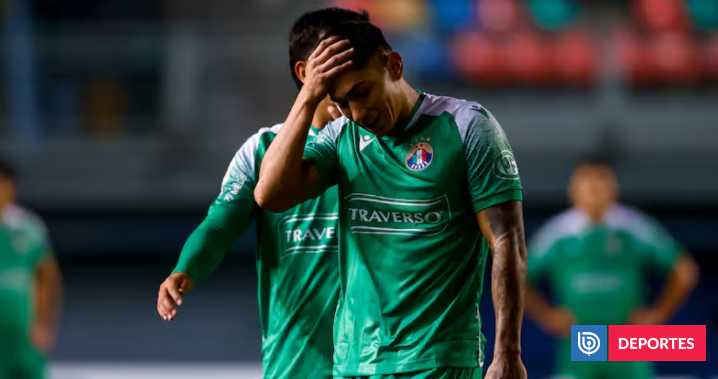 Tras fallida llegada a La U: futbolista chileno rompe vínculo con Fernando Felicevich