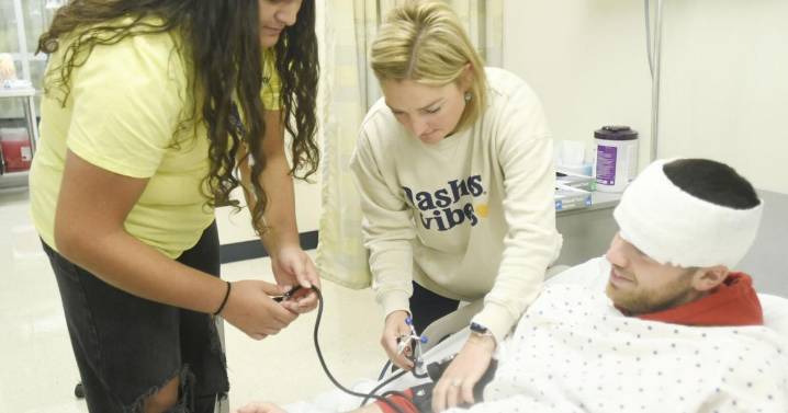 High school students learn about medical careers