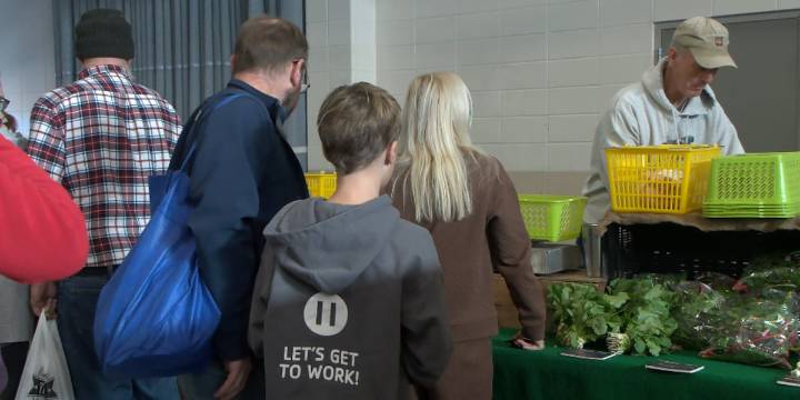 Thanksgiving market attracts thousands to Peoria’s RiverPlex