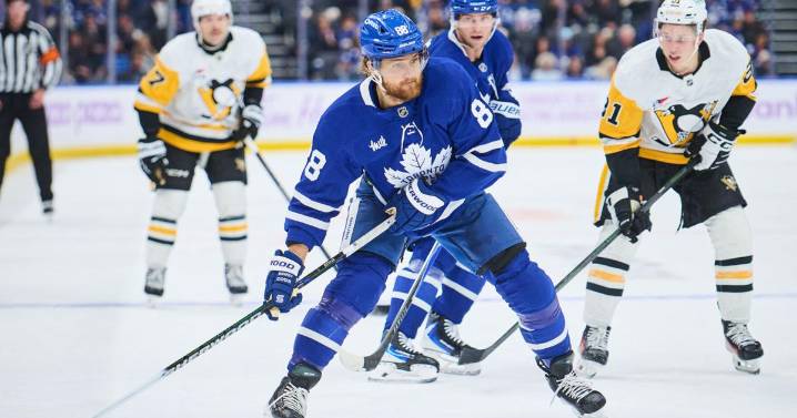 William Nylander helps the Maple Leafs rally past the Penguins 4