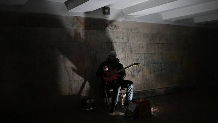 Trabajo independiente, inestabilidad y multiactividad: La realidad laboral del músico venezolano