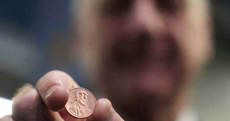 US strikes last penny as the one-cent coin cancelled