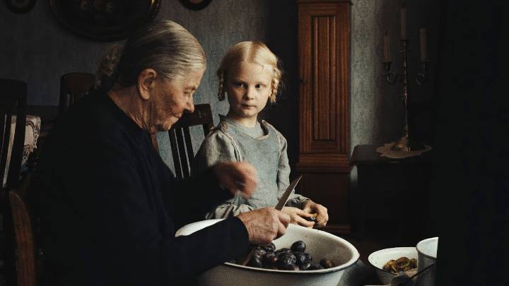 The Ghosts of Girlhoods Past in “Sound of Falling”