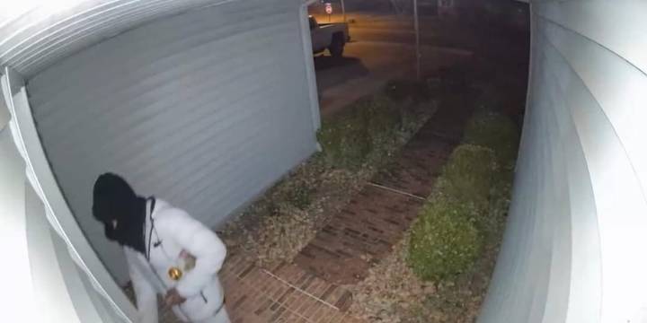 Marion, Ill. police investigating overnight theft
