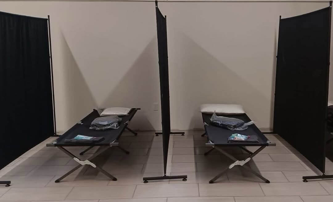 Warming center opens in Kingston