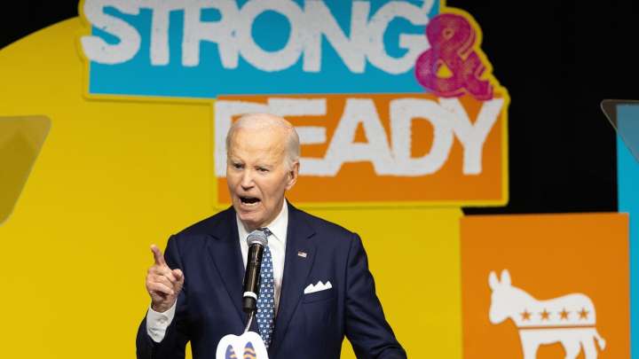 Biden urges on Nebraska Democrats as underdogs in his return to political stage in Omaha