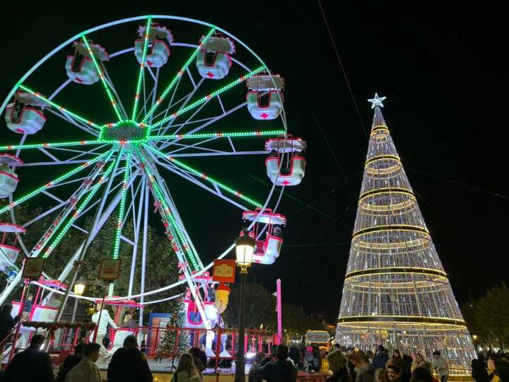 Vuelve la Navidad a Alcalá de Henares 2025 con un mercado navideño, pista de hielo, conciertos y atracciones
