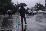 Drástico cambio meteorológico en Santiago: de calor extremo a lluvias en 48 horas