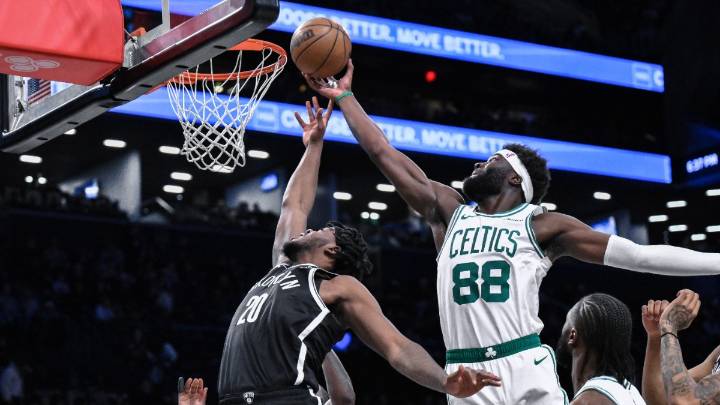 Live updates: Celtics try to keep it rolling against lowly Nets