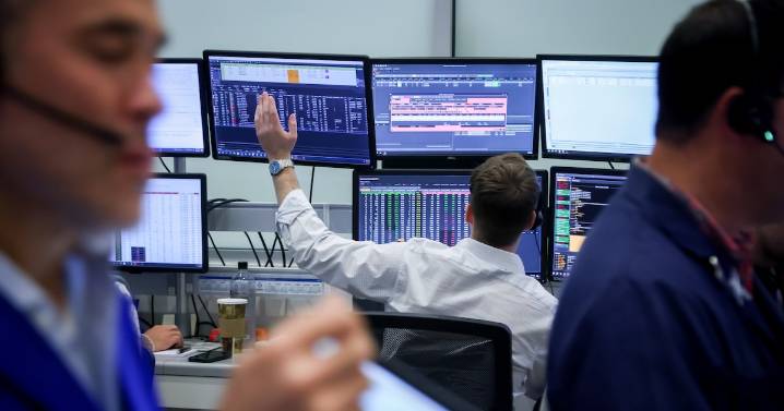 Nasdaq cierra noviembre con primera caída mensual desde marzo en jornada de baja liquidez