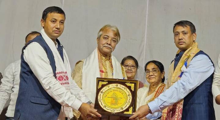 Veteran Actor Pranjal Saikia Honoured with Chinmoy Ranjan Dutta Memorial Artist Award 2025