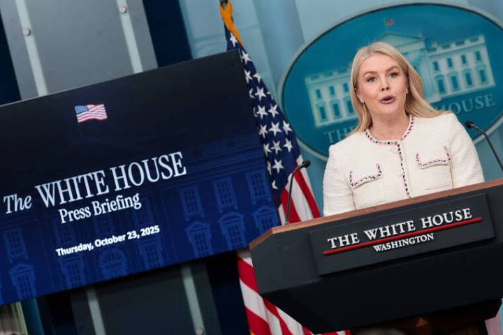 White House issues new rule restricting access for journalists