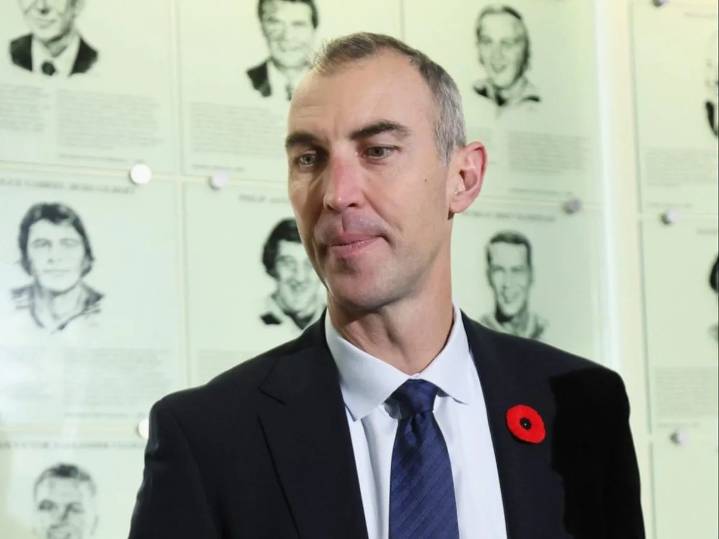 The story behind Zdeno Chara's departure from Bytown to Beantown