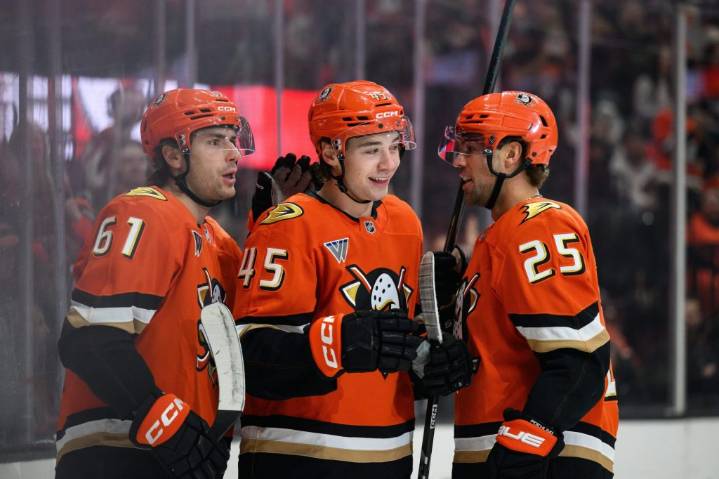Ducks’ Beckett Sennecke, Cutter Gauthier flourish in win over Devils