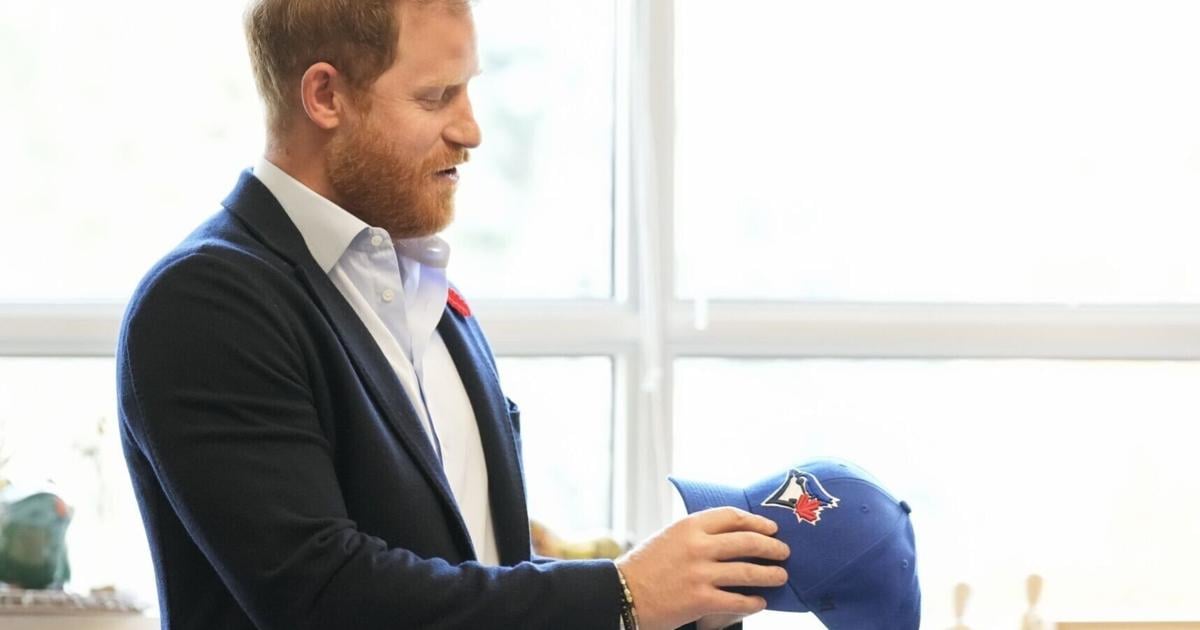 Prince Harry apologizes to Canada for wearing Dodgers hat