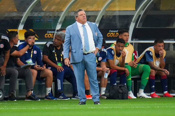 El 'Piojo' Herrera deja Costa Rica tras fracaso mundialista y su nombre retumba en la Liga MX